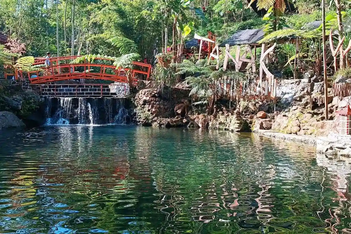umbulan tanaka waterfall