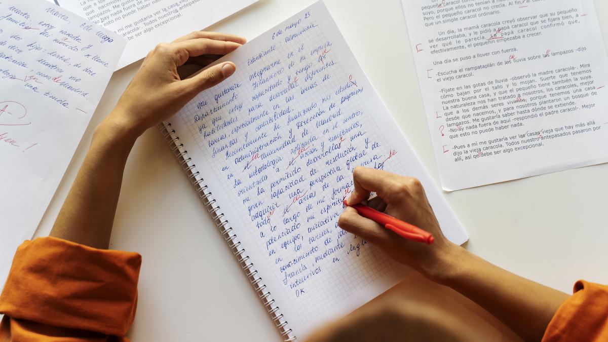 5 Contoh Teks Eksposisi Singkat Berbagai Tema