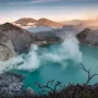 Kawah Ijen, Api Biru dan Pemandangan Dramatis di Ujung Jawa